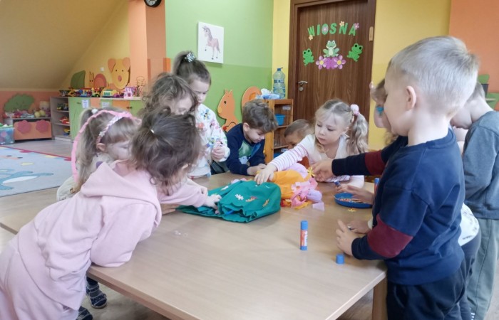 Pierwszy Dzień Wiosny w grupie Smerfy
