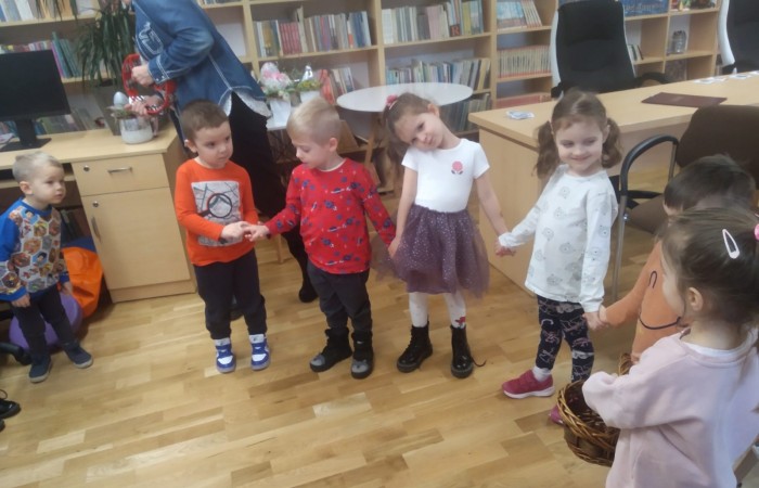 Spotkanie czytelnicze w Bibliotece – tradycje wielkanocne