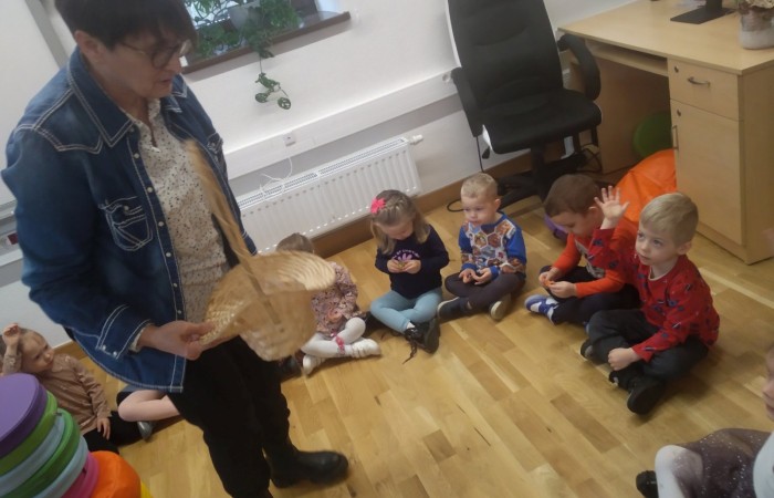Spotkanie czytelnicze w Bibliotece – tradycje wielkanocne