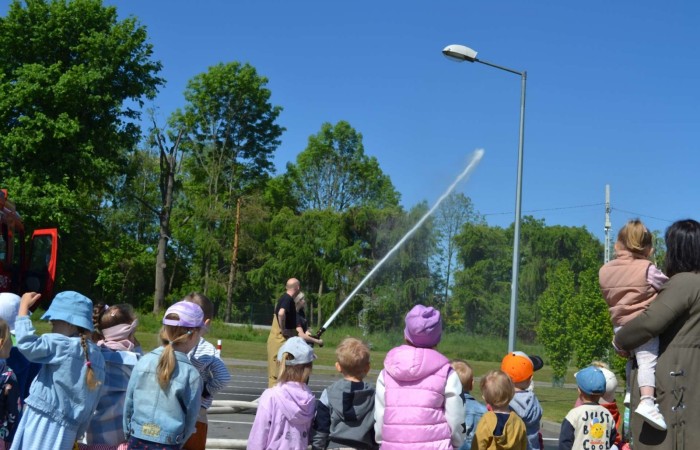 Spotkanie ze strażakami z Ochotniczej Straży Pożarnej w Trzcianie