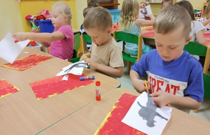 Spotkanie ze strażakami z Ochotniczej Straży Pożarnej w Trzcianie - grupa Tygrysy