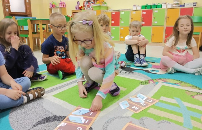 Dzień Bibliotekarza i Bibliotek - grupa Tygrysy