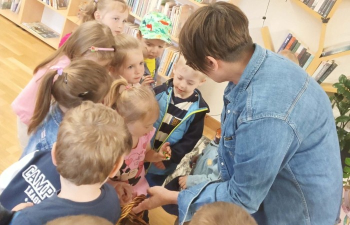 Dzień Bibliotekarza i Bibliotek - grupa Słoneczka