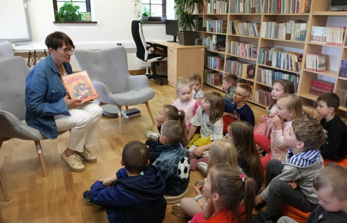 Dzień Bibliotekarza i Bibliotek - grupa Tygrysy