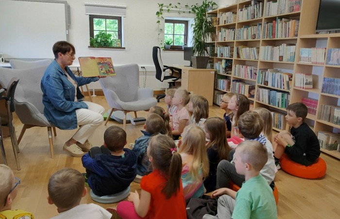 Dzień Bibliotekarza i Bibliotek - grupa Tygrysy