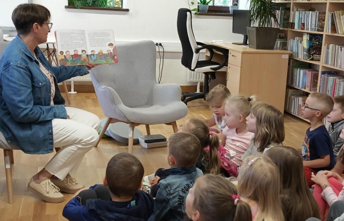 Dzień Bibliotekarza i Bibliotek - grupa Tygrysy
