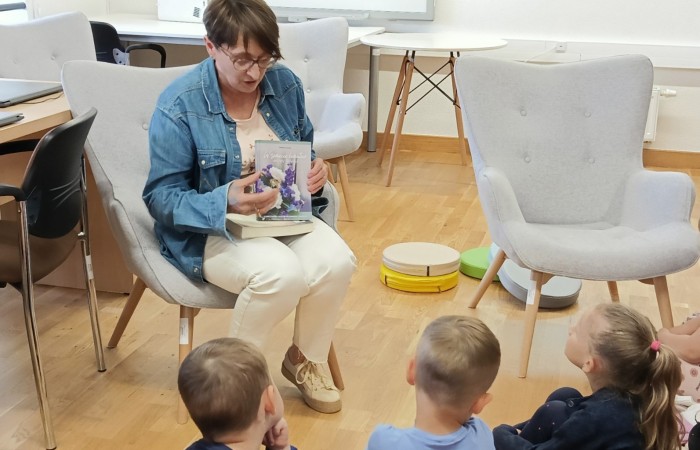 Dzień Bibliotekarza i Bibliotek - grupa Tygrysy