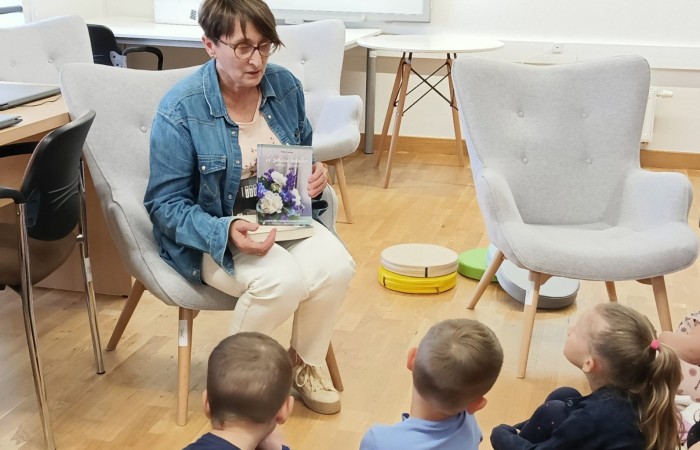 Dzień Bibliotekarza i Bibliotek - grupa Tygrysy