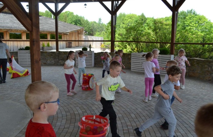 Wycieczka przedszkolaków do Pstrągowej - Grupa Tygrysy