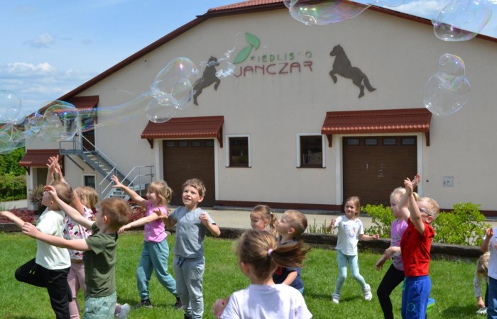 Wycieczka przedszkolaków do Pstrągowej - Grupa Tygrysy