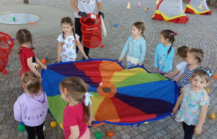 Wycieczka przedszkolaków do Pstrągowej - Grupa Słoneczka
