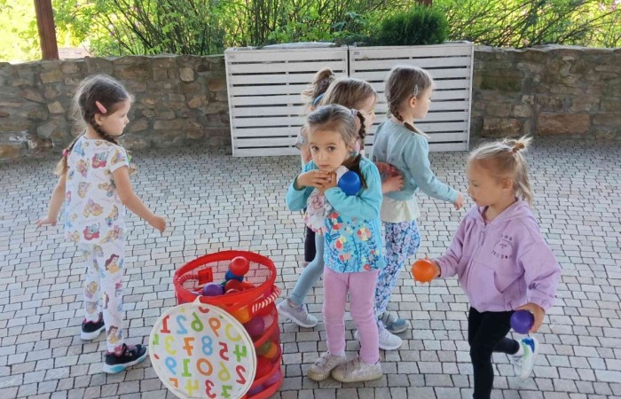 Wycieczka przedszkolaków do Pstrągowej - Grupa Słoneczka