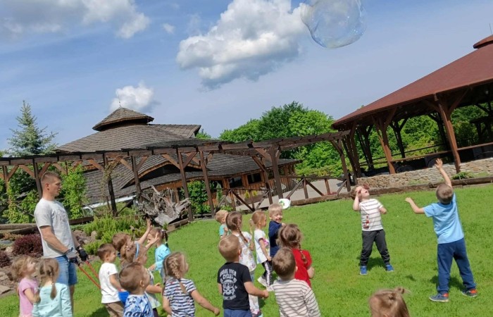 Wycieczka przedszkolaków do Pstrągowej - Grupa Słoneczka
