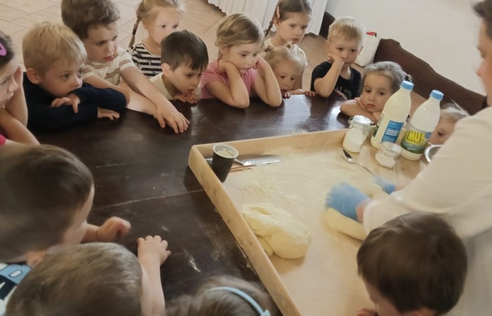 Wycieczka przedszkolaków do Pstrągowej - Grupa Słoneczka