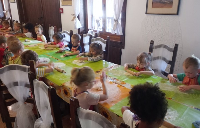 Wycieczka przedszkolaków do Pstrągowej - Grupa Smerfy