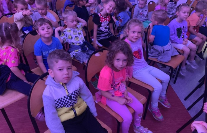 „Królewna Śnieżka i siedmiu krasnoludków” w wykonaniu grupy teatralnej Tespis