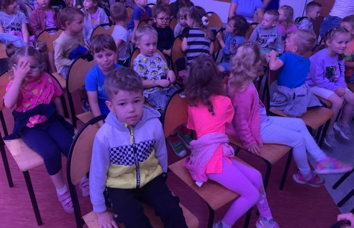„Królewna Śnieżka i siedmiu krasnoludków” w wykonaniu grupy teatralnej Tespis