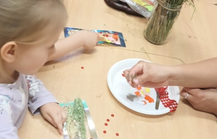 Zajęcia otwarte w Słoneczkach „Z książką poznajemy świat”