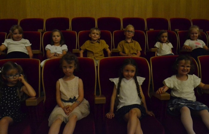 Smerfy i Tygrysy w Filharmonii Podkarpackiej na koncercie „Muzyczne podróże małe i duże”