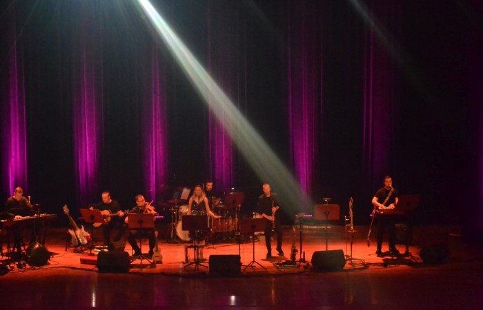 Smerfy i Tygrysy w Filharmonii Podkarpackiej na koncercie „Muzyczne podróże małe i duże”