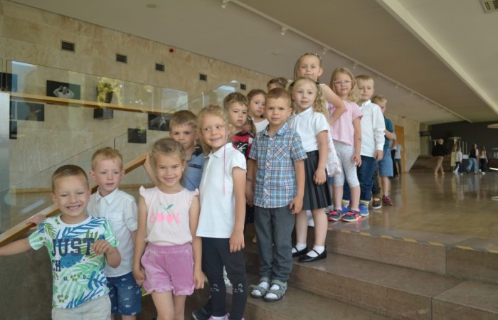 Smerfy i Tygrysy w Filharmonii Podkarpackiej na koncercie „Muzyczne podróże małe i duże”