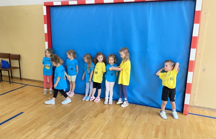 Fotorelacja z zajęć siatkarskiego przedszkola