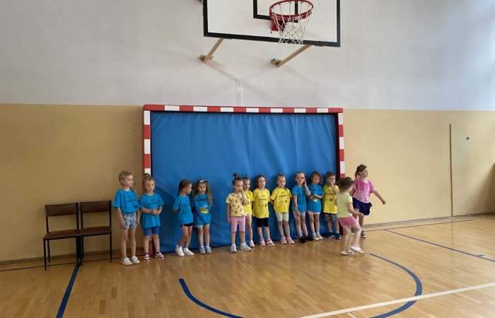 Fotorelacja z zajęć siatkarskiego przedszkola