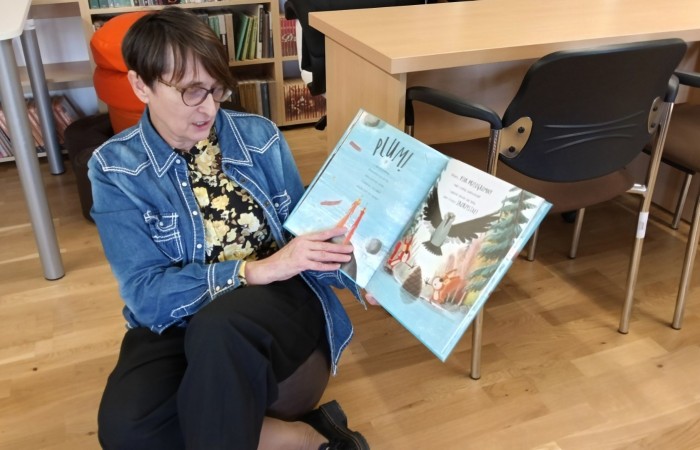Zajęcia czytelnicze dla „Smerfów” w Bibliotece