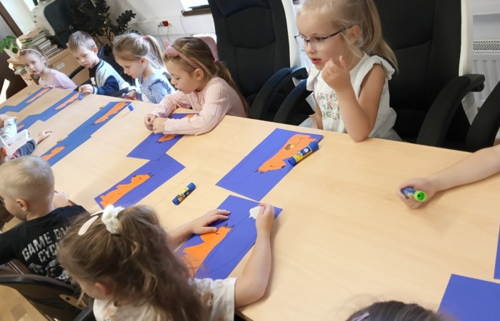 Zajęcia czytelnicze dla „Smerfów” w Bibliotece
