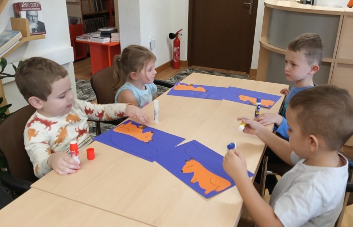 Zajęcia czytelnicze dla „Smerfów” w Bibliotece
