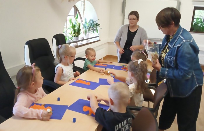Zajęcia czytelnicze dla „Smerfów” w Bibliotece