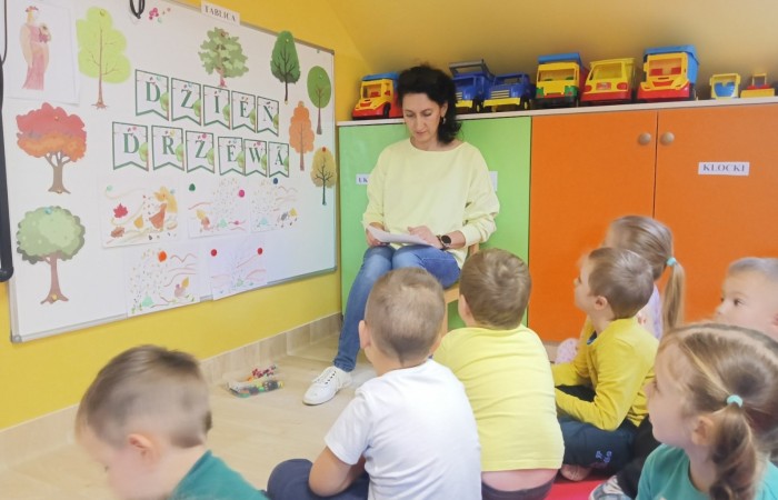 Dzień Drzewa - grupa Smerfy