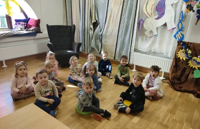 Słoneczka i Tygrysy z wizytą w Gminnego Bibliotece Publicznej