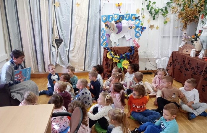 Słoneczka i Tygrysy z wizytą w Gminnego Bibliotece Publicznej