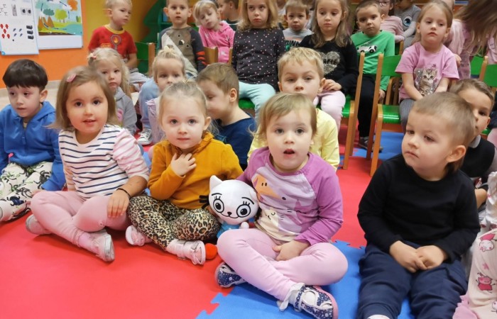Audycja muzyczna o tematyce ludowej i patriotycznej pt. „11 listopada – Święto Niepodległości”