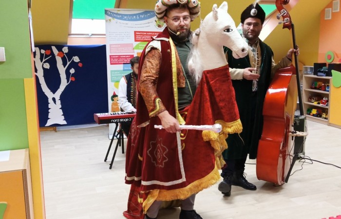 Audycja muzyczna o tematyce ludowej i patriotycznej pt. „11 listopada – Święto Niepodległości”