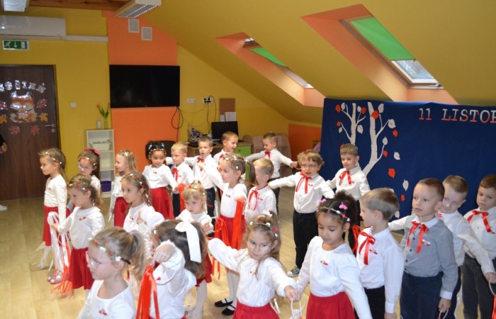 11 listopada Narodowe Święto Niepodległości - występ dla Rodziców