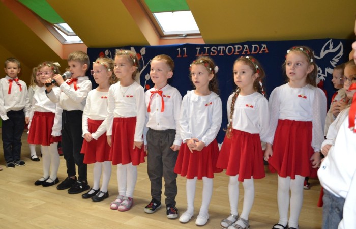 11 listopada Narodowe Święto Niepodległości - występ dla Rodziców