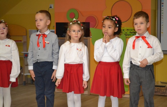 11 listopada Narodowe Święto Niepodległości - występ dla Rodziców