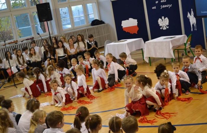 11 listopada Narodowe Święto Niepodległości - występ w Zespole Szkół