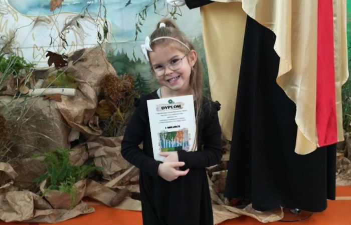 Laureatka XXI Wojewódzkiego Konkursu Twórczości Plastycznej Dzieci i Młodzieży