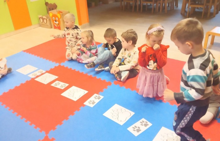 Światowy Dzień Pluszowego Misia - grupa Smerfy