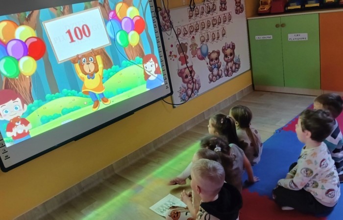 Światowy Dzień Pluszowego Misia - grupa Smerfy