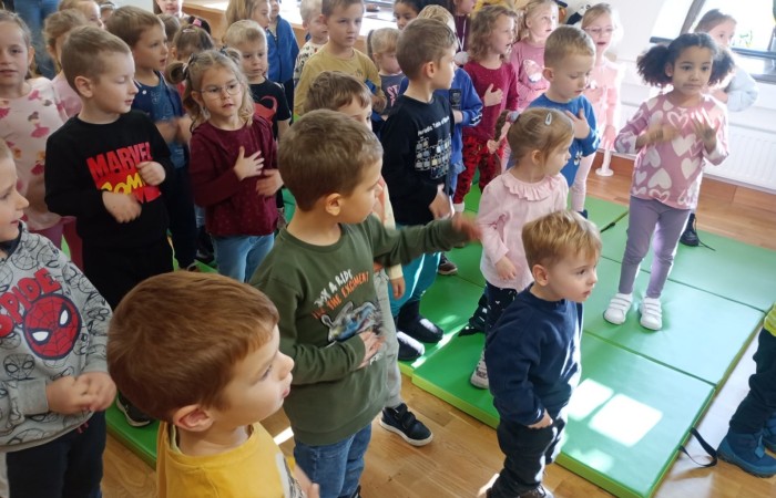 Światowy Dzień Pluszowego Misia w Bibliotece