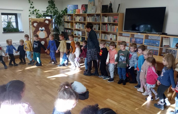 Światowy Dzień Pluszowego Misia w Bibliotece