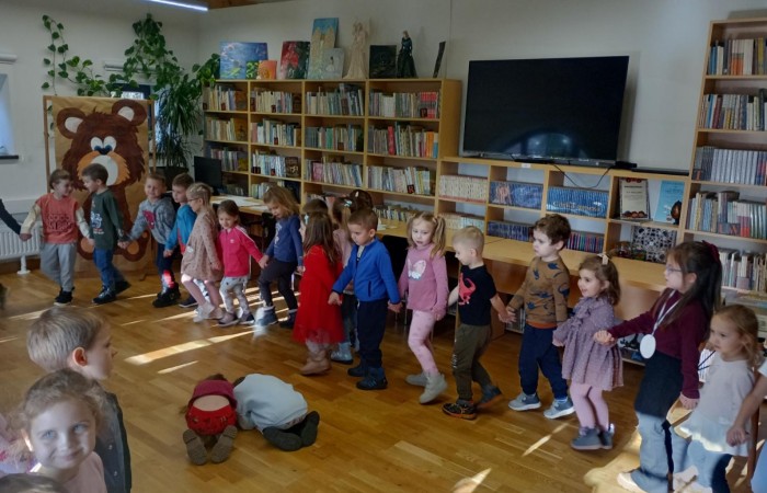 Światowy Dzień Pluszowego Misia w Bibliotece