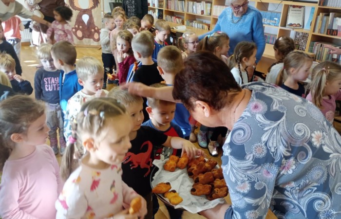 Światowy Dzień Pluszowego Misia w Bibliotece
