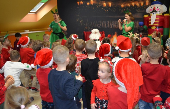 Magiczne spotkanie z Mikołajem i Elfami