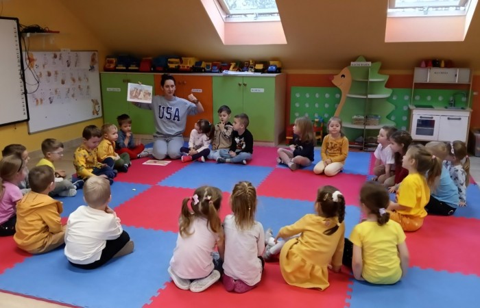 Dzień Kubusia Puchatka - grupa Smerfy