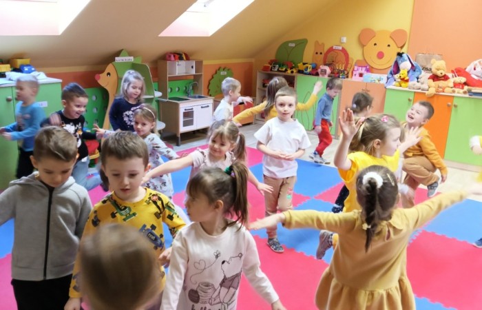 Dzień Kubusia Puchatka - grupa Smerfy